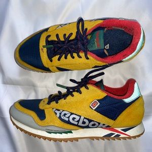 Reebok Sneakers